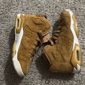 Jordan Kids Sneakers in Tan and White